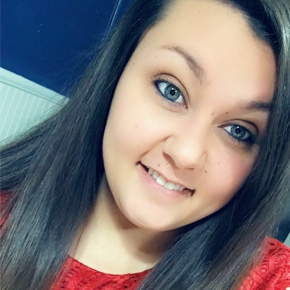 Meet your Posher, Brianna - Picture 1 of 1